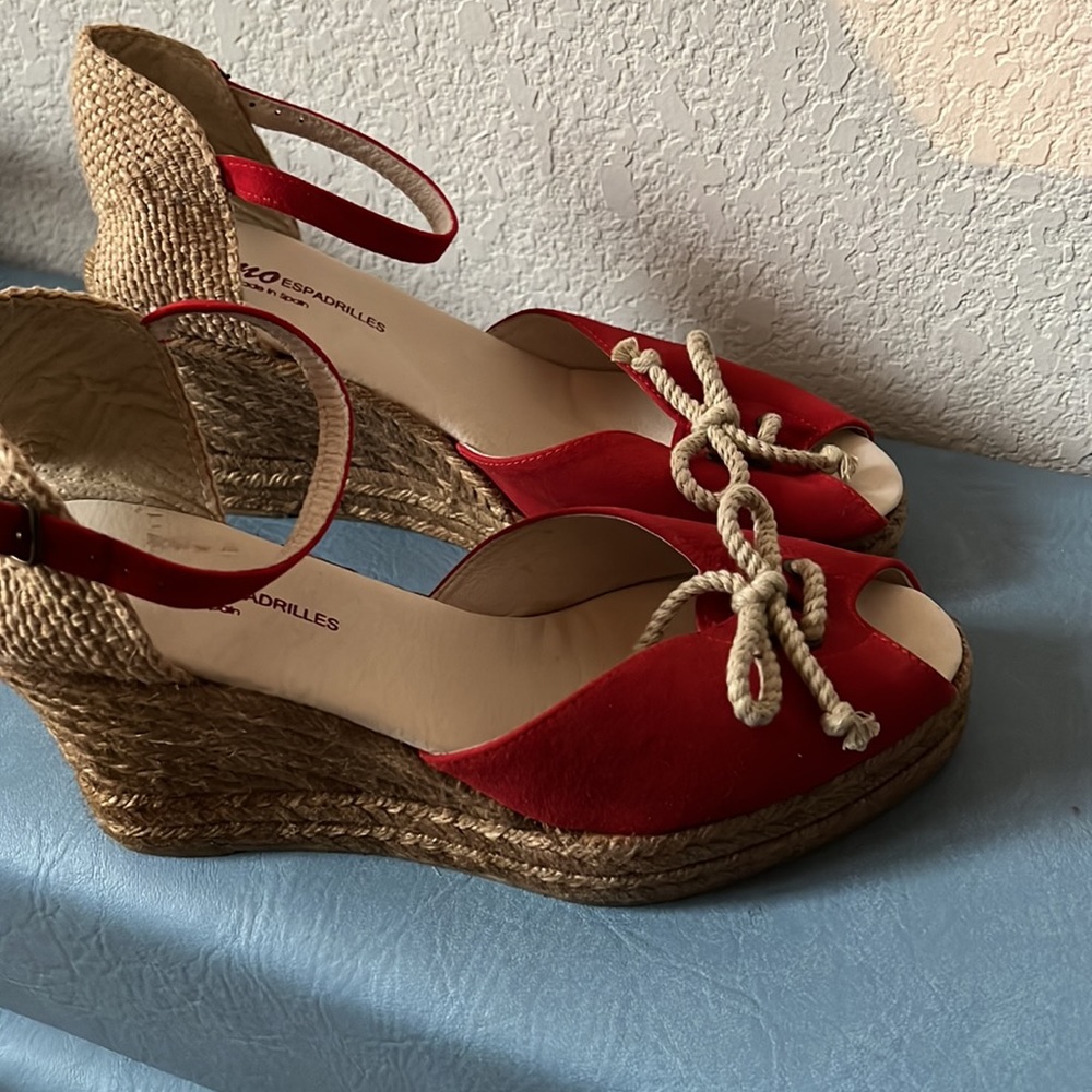 GAIMO Wedge Espadrilles real suede & hand made in Spain in Euro 41 w/4” heels. - Picture 5 of 7